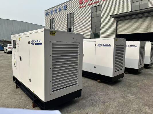İyi bir fiyat. 50KW/62.5KVA sessiz dizel jeneratör seti, Yuchai motoru ve düşük gürültü ve titreşim için otomatik güvenlik özellikleri ile çevrimiçi