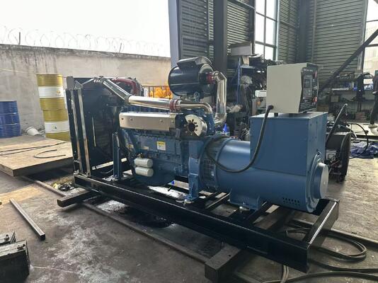 Fabrika Doğrudan Açık Tipi 200KW / 250KVA Dizel Jeneratör  ¢ Satıcı Kârlılığı ve Güvenilirliği için tasarlanmıştır