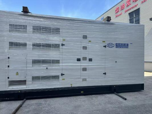 Güvenilir Güç Kaynağı için 1500rpm Yuchai Motorlu 1250kVA Ses Geçirmez Dizel Jeneratör