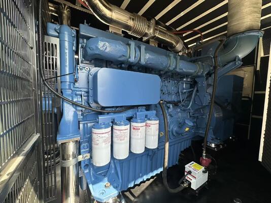 Yuchai motoru ile çalışan 1250kVA sessiz dizel jeneratörler